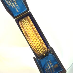 AVT8907 wonderful late Victorian 15ct gold bangle