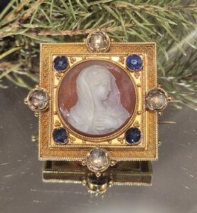 AMS8920 Exceptional French cameo
