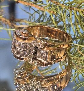 AMS8921 Mechanical style diamond ring, 1940's