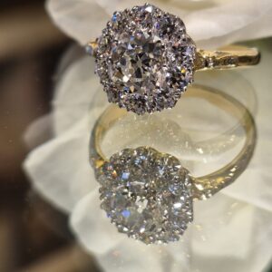 AVT8953 Diamond cluster ring 1.70cts