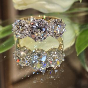 AVT8959 Diamond three stone ring, 4.51cts