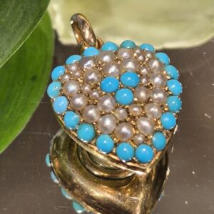 AVT8979 Turquoise and seed pearl heart pendant