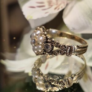 AMS9054 Georgian pearl and diamond ring, circa 1820