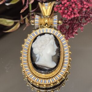 AMS9113 Archaeological Revival Cameo C1870